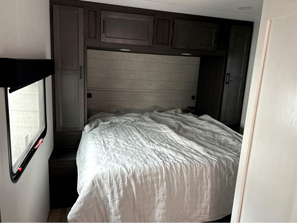 2026 VENTURE RV SPORTTREK STINGER 181VRK - Image 12