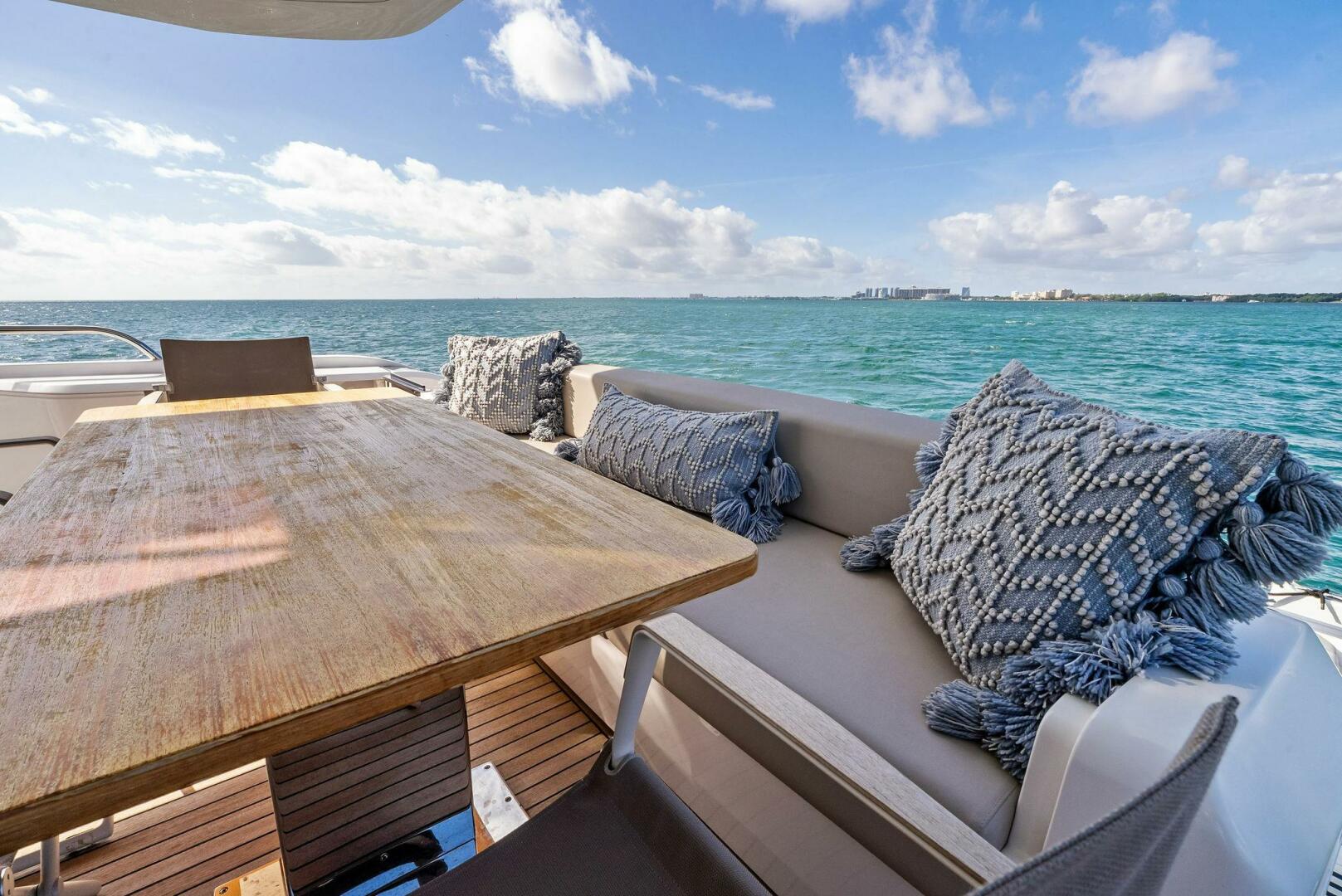 2024 Ferretti Yachts 720 - Image 36