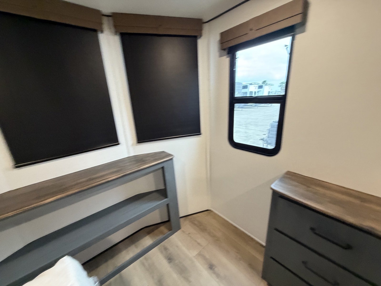 2026 PALOMINO PUMA 420LFT - Image 4