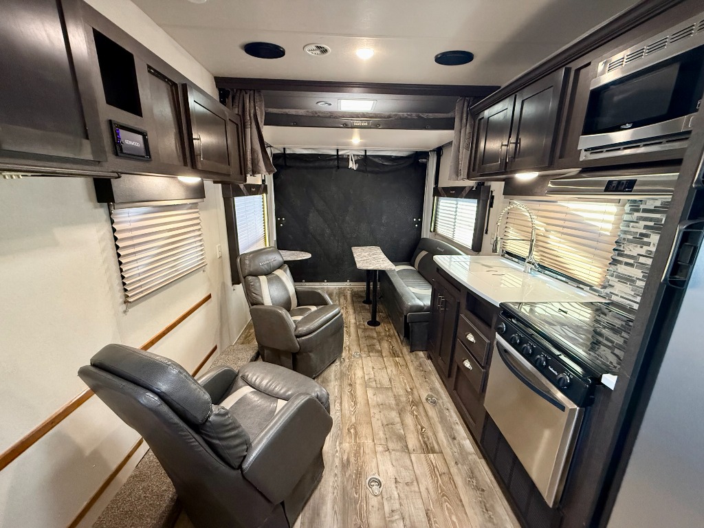 2019 Sandstorm 242SLC - Image 9