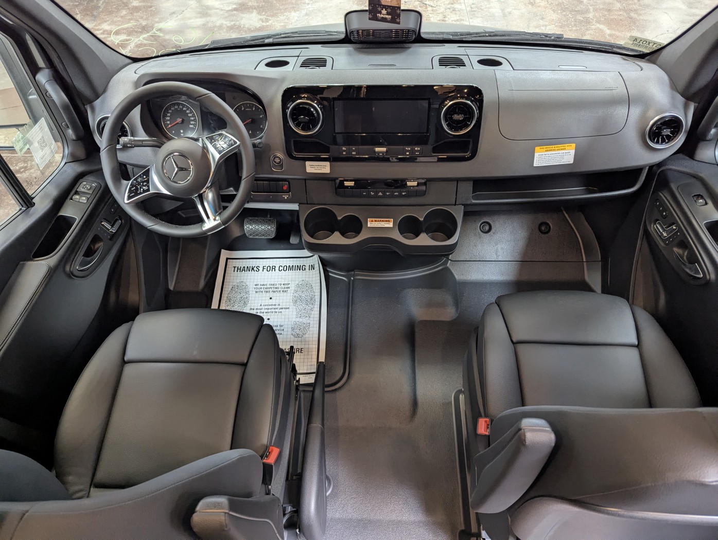2027 Storyteller Overland TOUR MODE XL - Image 12