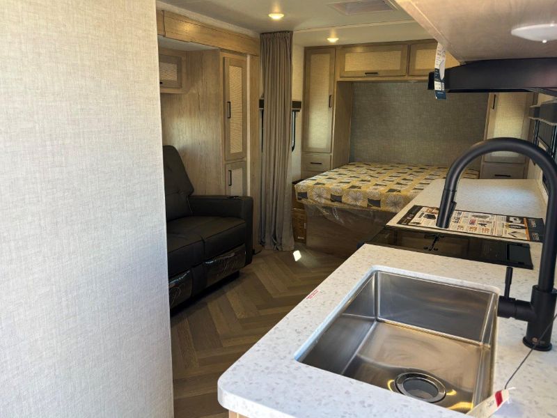 2026 Ember RV E-Series 21FBE - Image 6