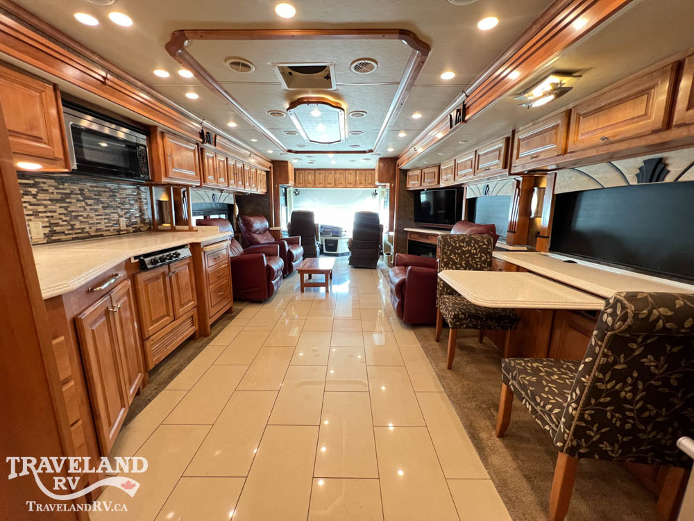 2015 Tiffin Phaeton 42 LH - Image 4