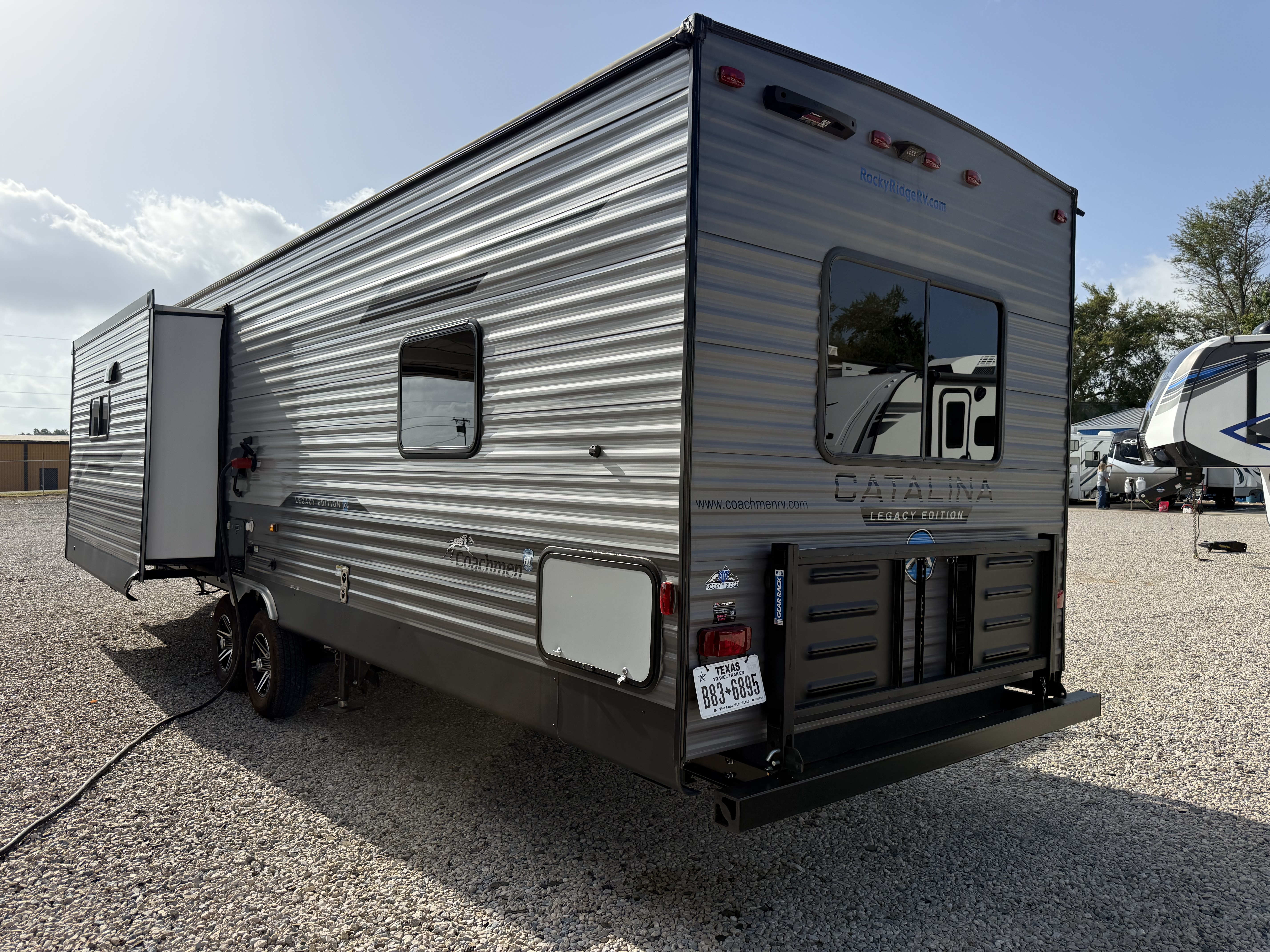 2024 Coachmen Catalina Legacy Edition 283FEDS - Image 5