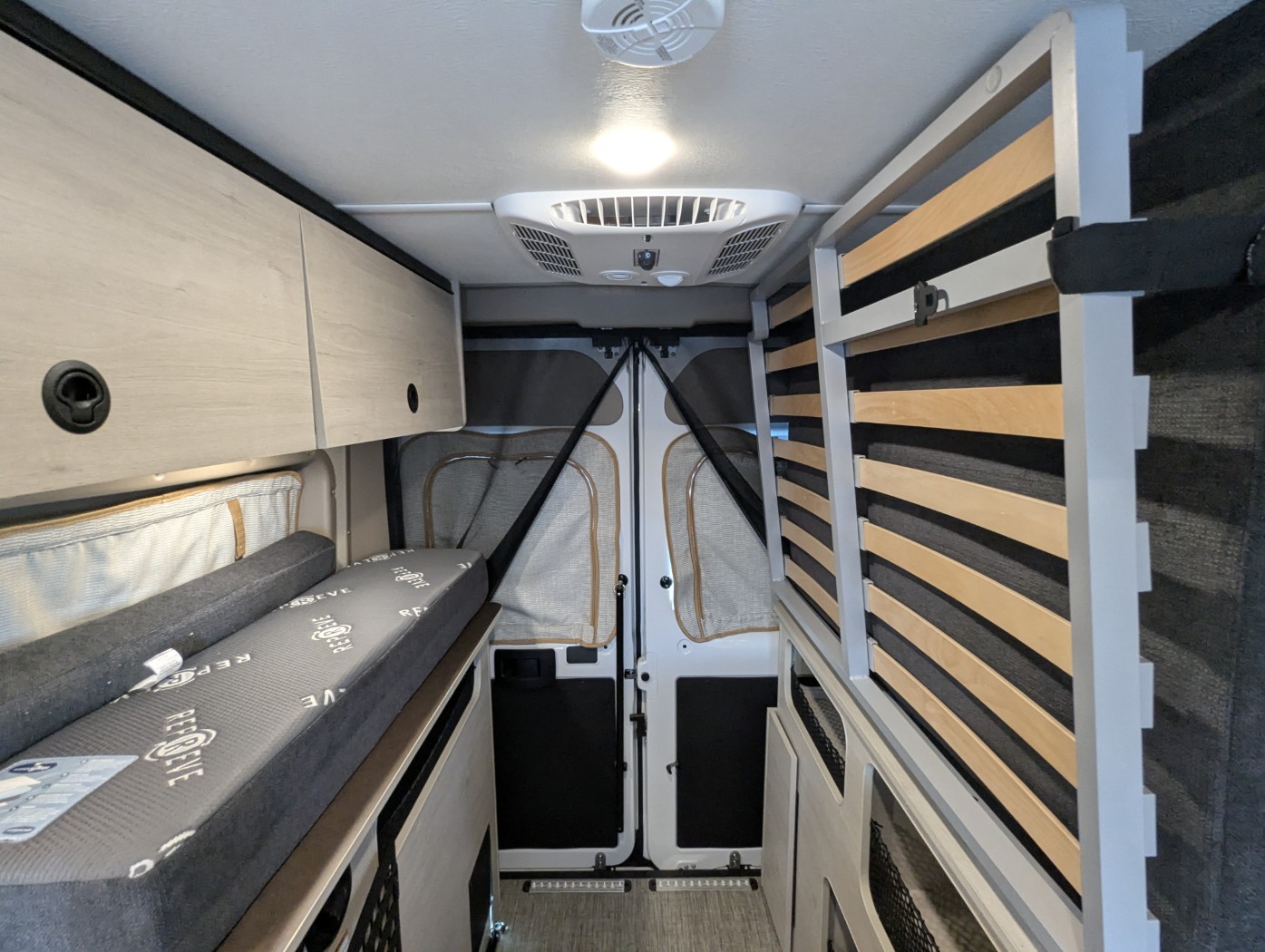 2026 Winnebago Solis Pocket 36A - Image 21