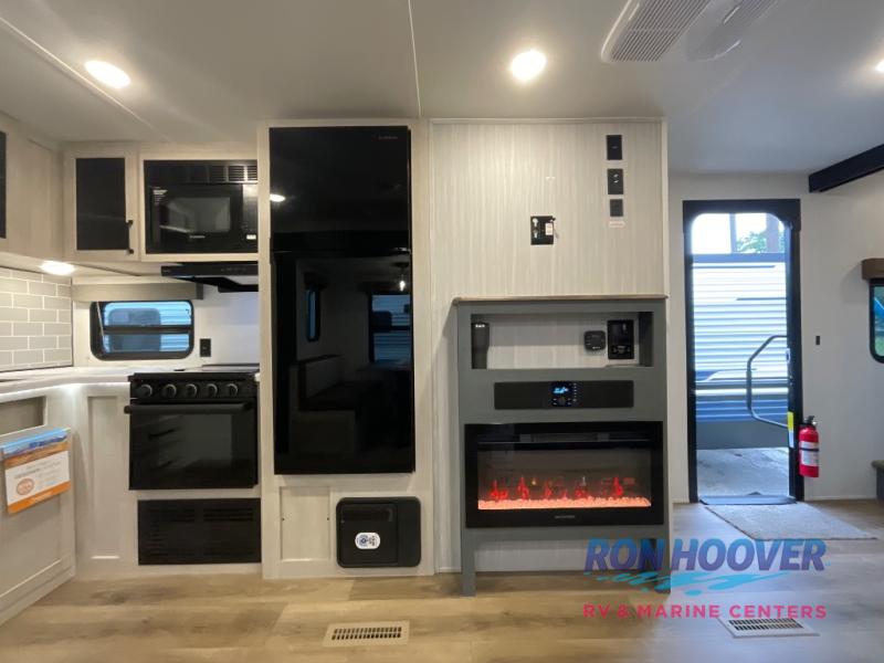 2026 PALOMINO 337BH - Image 41