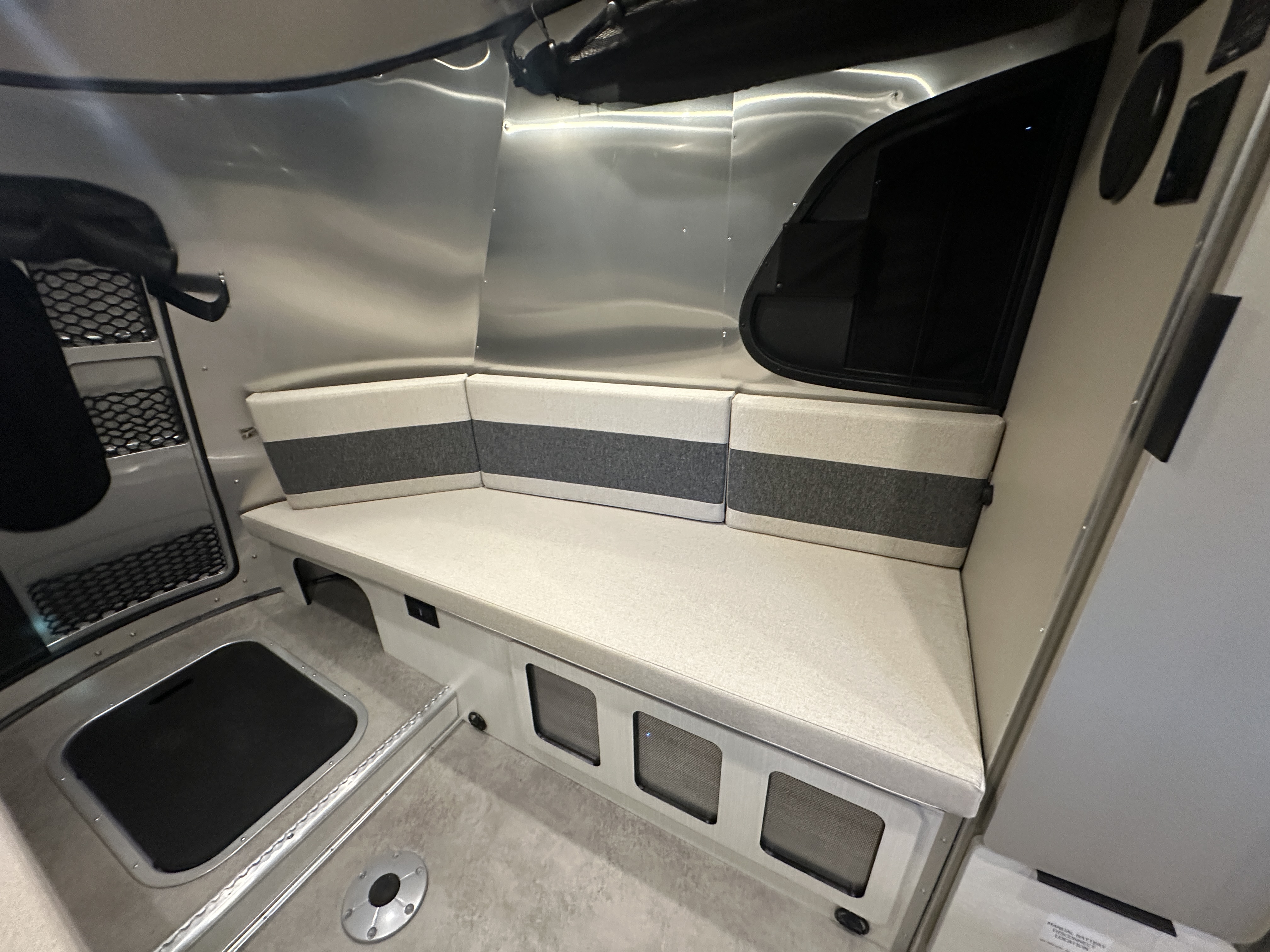 2027 Airstream Basecamp 20Xe - Image 16