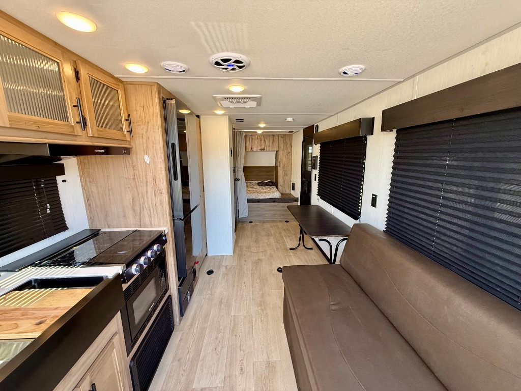 2024 Cherokee Black Label 18RRBL - Image 8