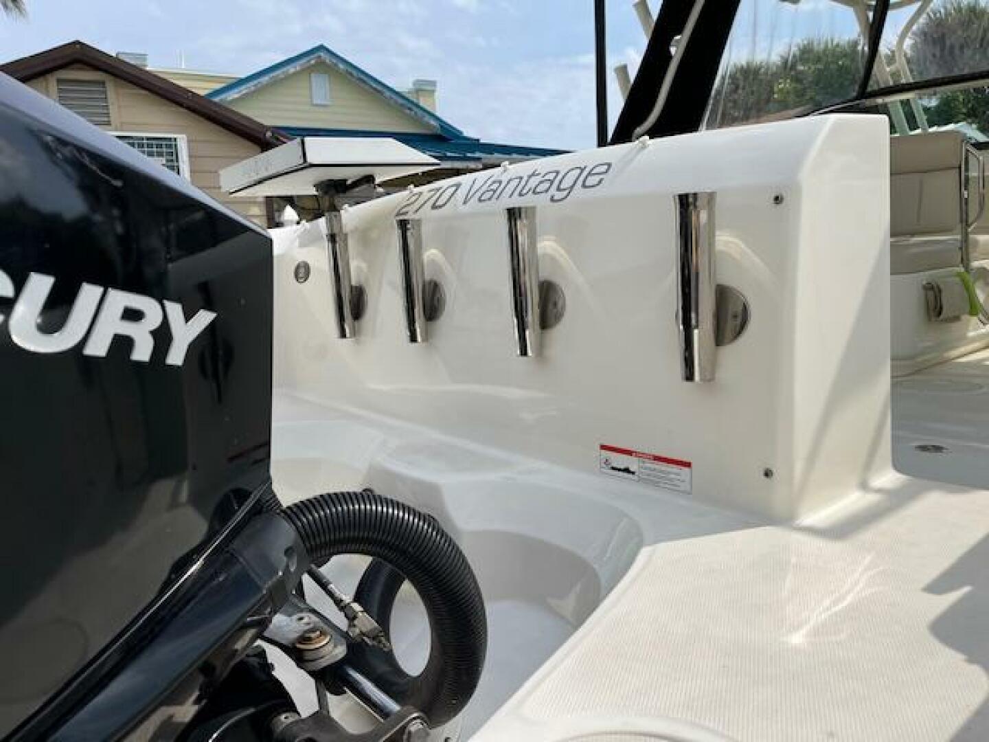 2018 Boston Whaler 270 Vantage - Image 43