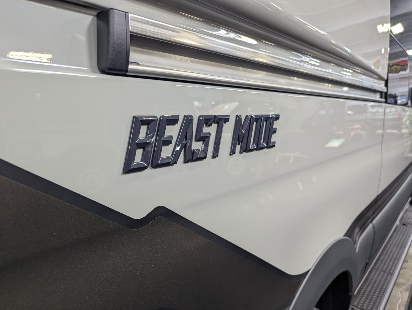 2027 Storyteller Overland Beast Mode XO - Image 15