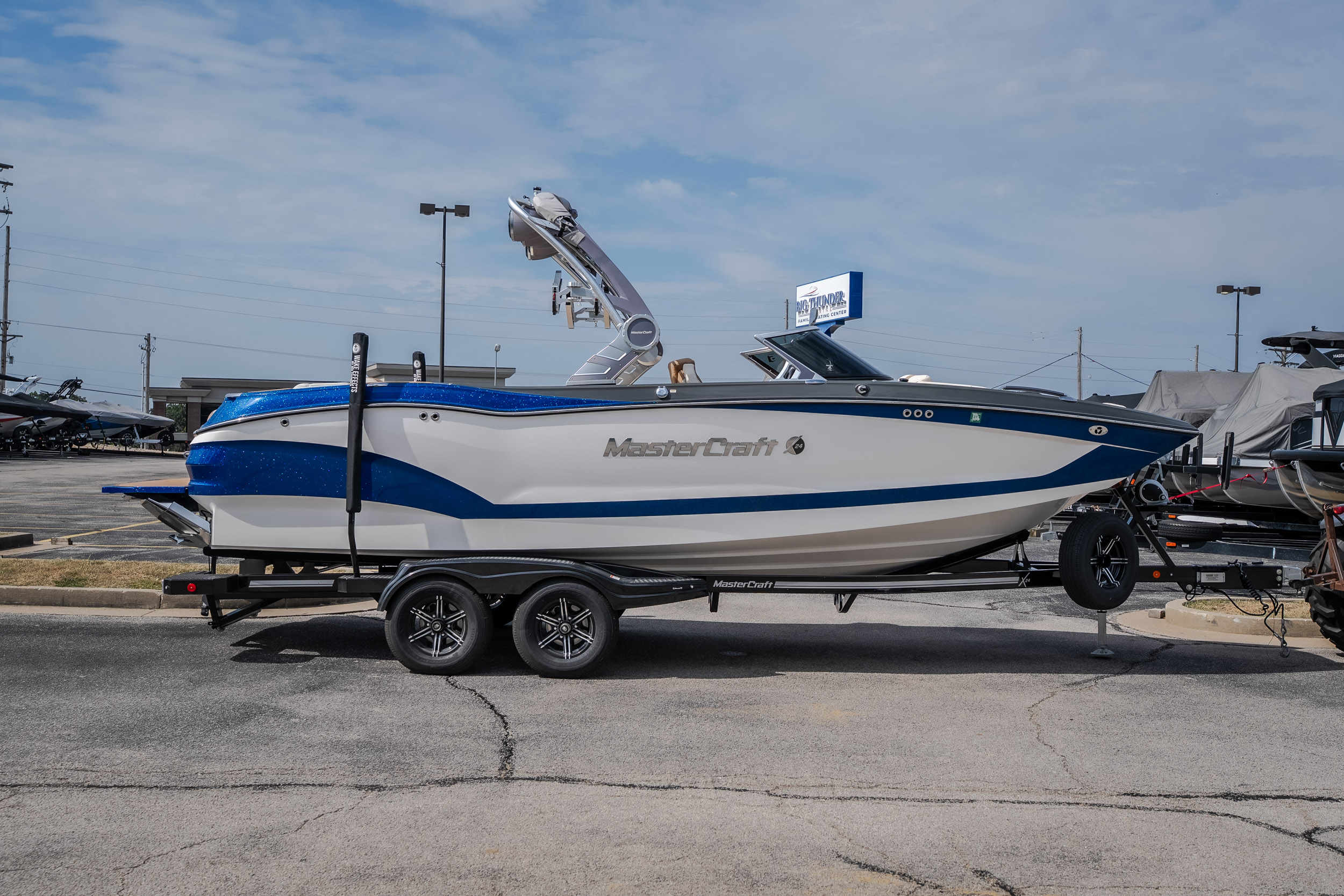 2021 MasterCraft X24 - Image 11