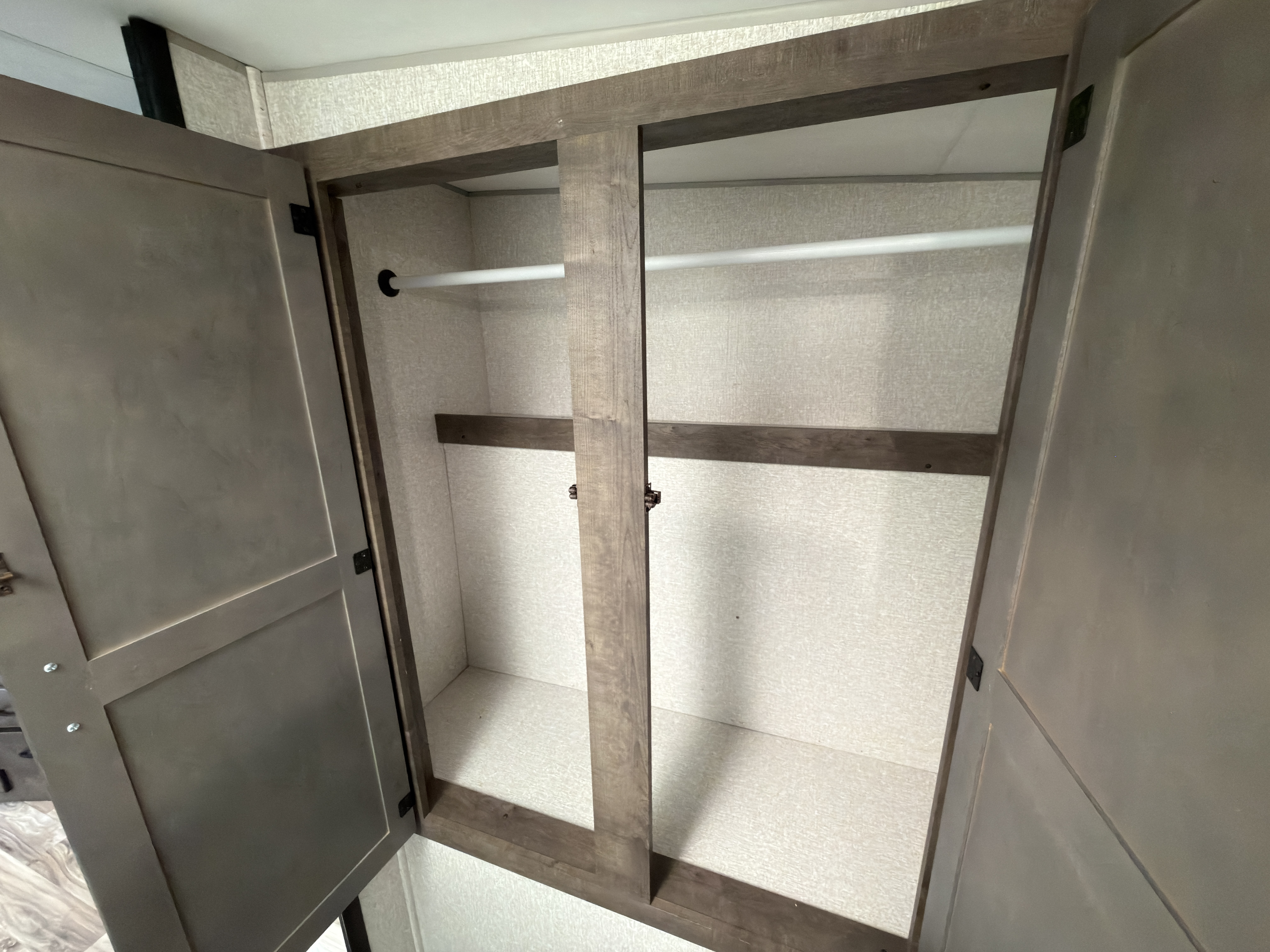 2022 Venture RV Sonic SN220VRB - Image 19