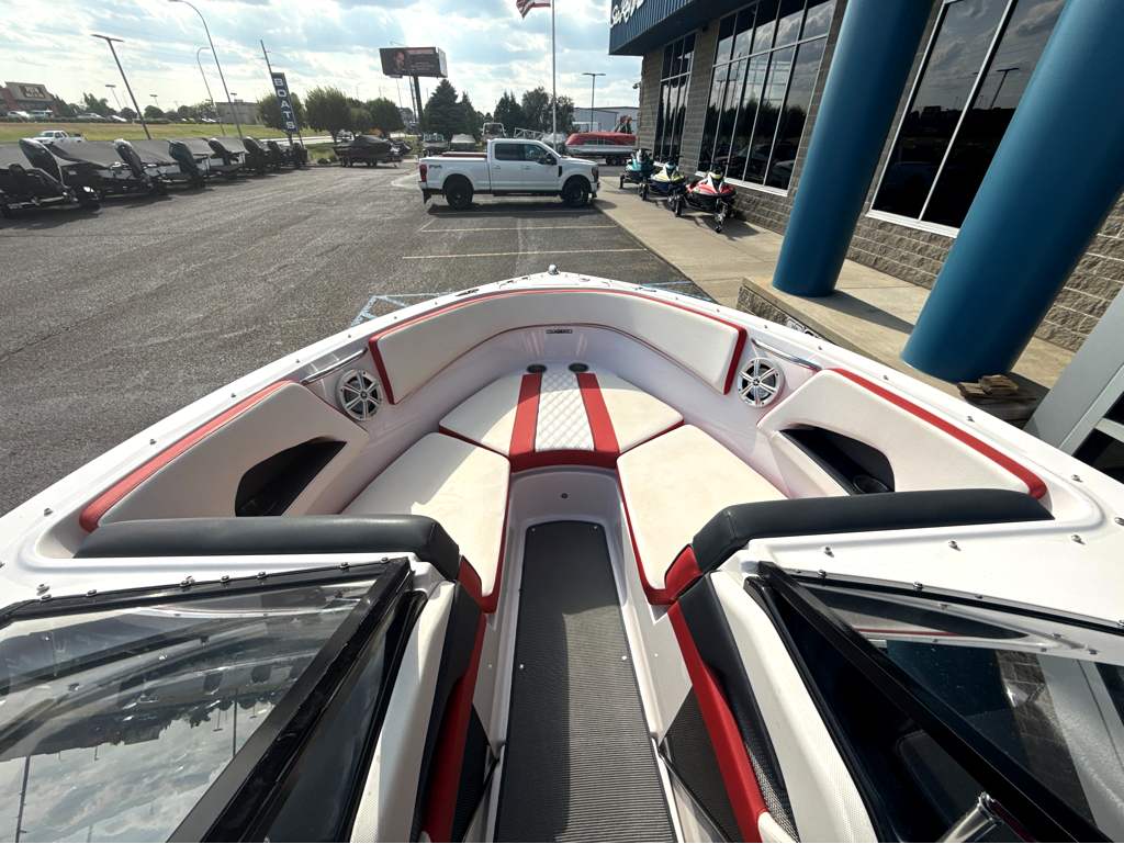 2016 Glastron GTS225 - Image 22