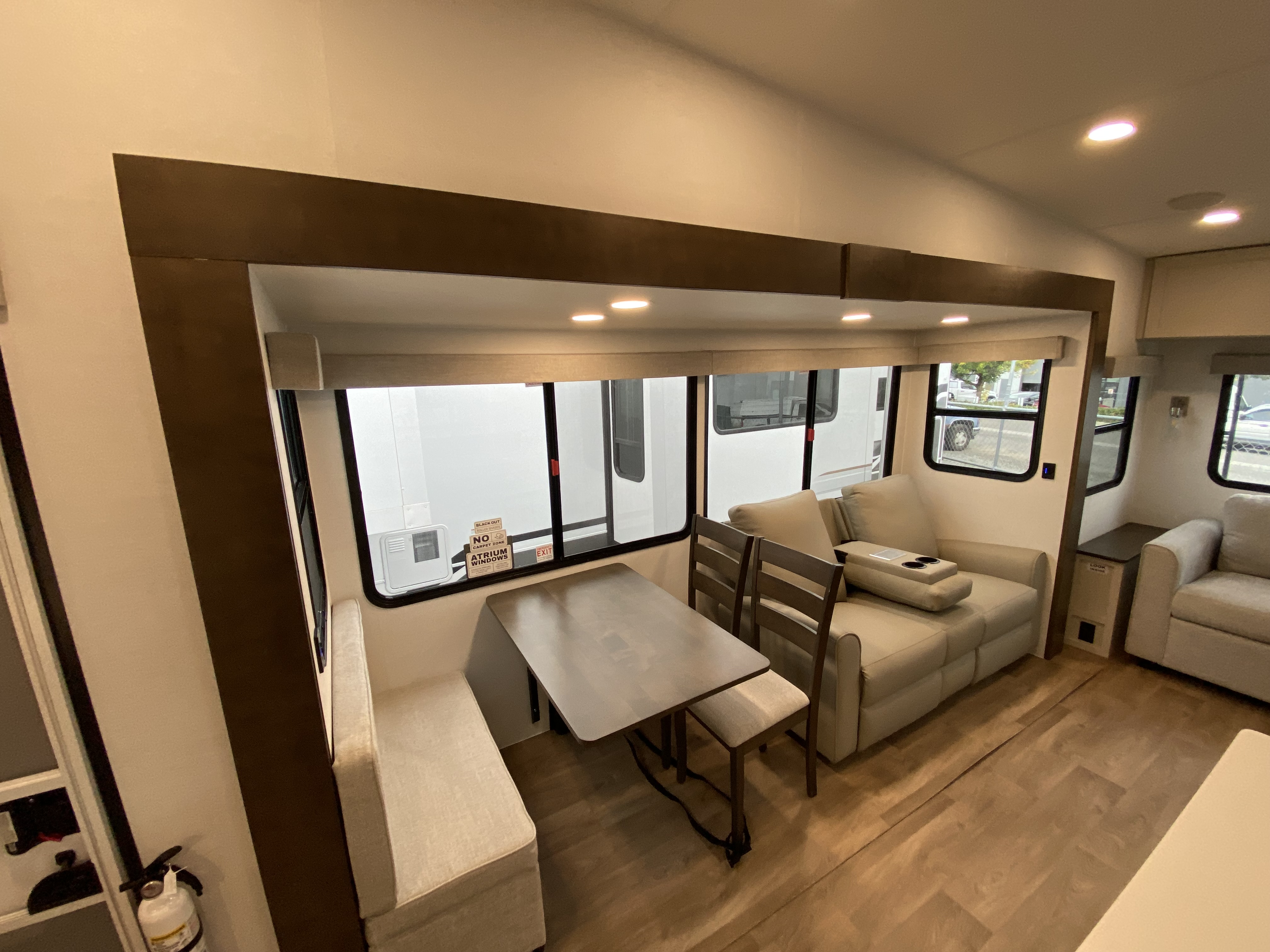2027 Alliance RV Avenue 29RL - Image 9