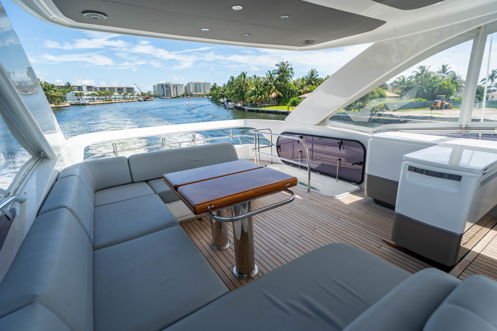 2018 Princess F62 - Image 43