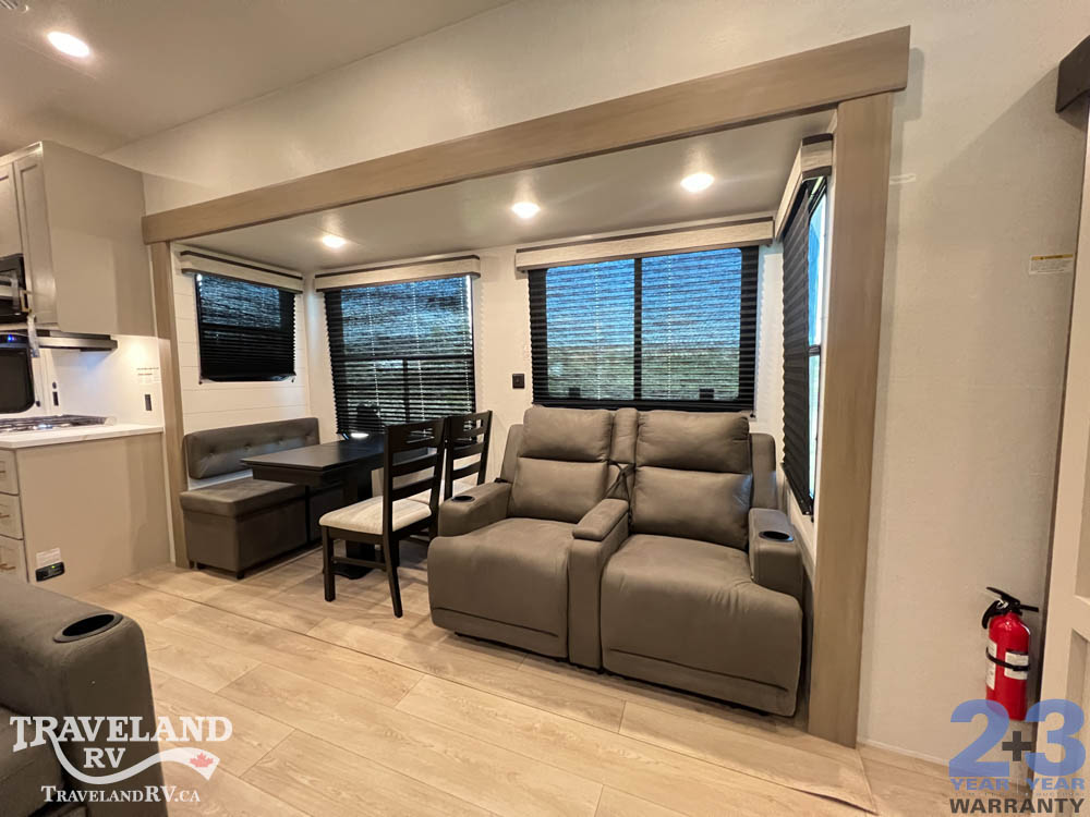 2027 Jayco Jay Flight Bungalow 404LOFT - Image 12