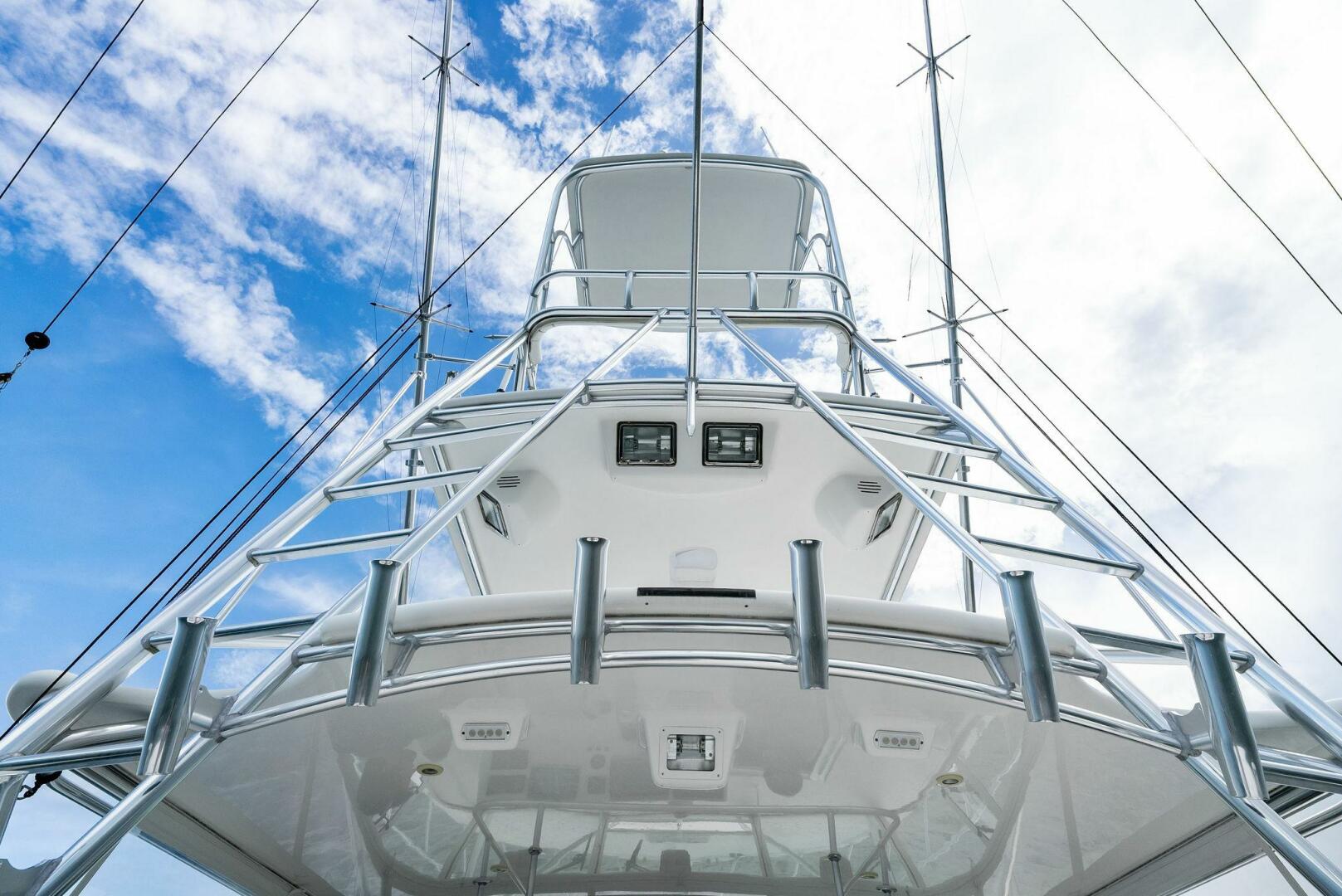 2004 Cabo 40 Hardtop Express - Image 18
