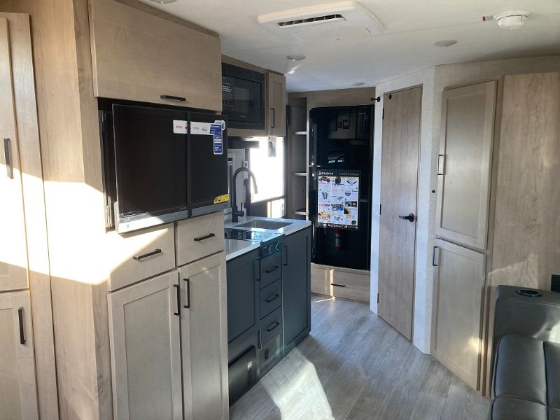 2026 Ember RV Overland Series 201FBQ - Image 23