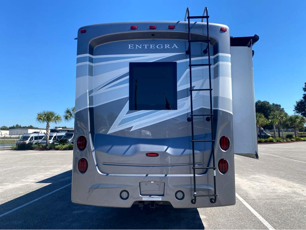 2026 ENTEGRA COACH VISION XL 34G - Image 6