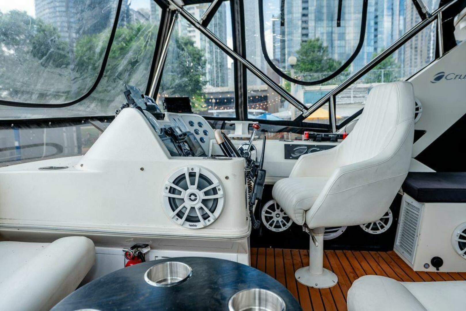 1991 Cruisers Yachts 3850 Aft Cabin - Image 32