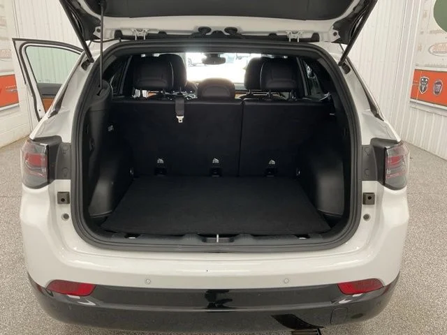 2025 Jeep Compass Limited 4x4 - Image 22