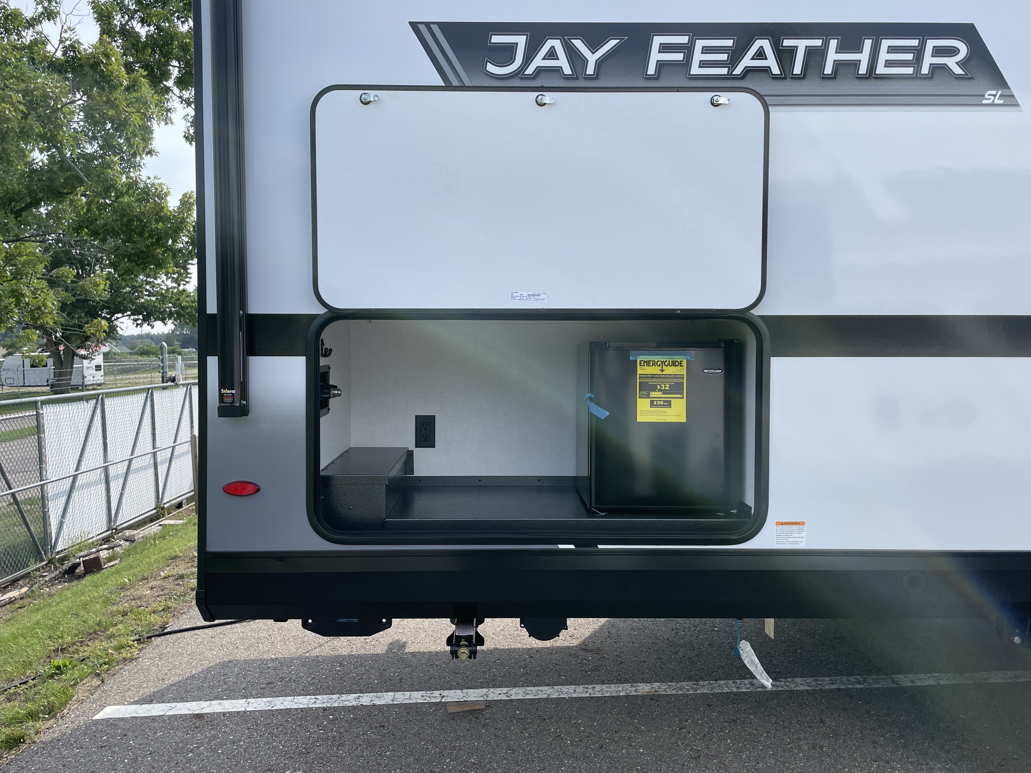 2027 Jayco Jay Feather SL 26BHSL - Image 3