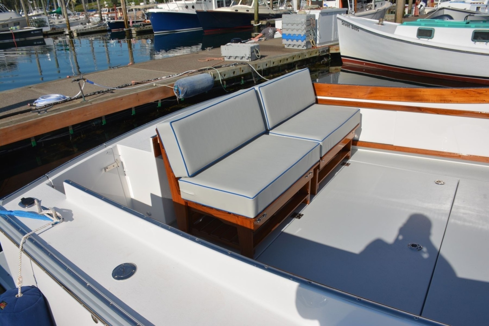 2022 Ellis 36 Express Cruiser - Image 33