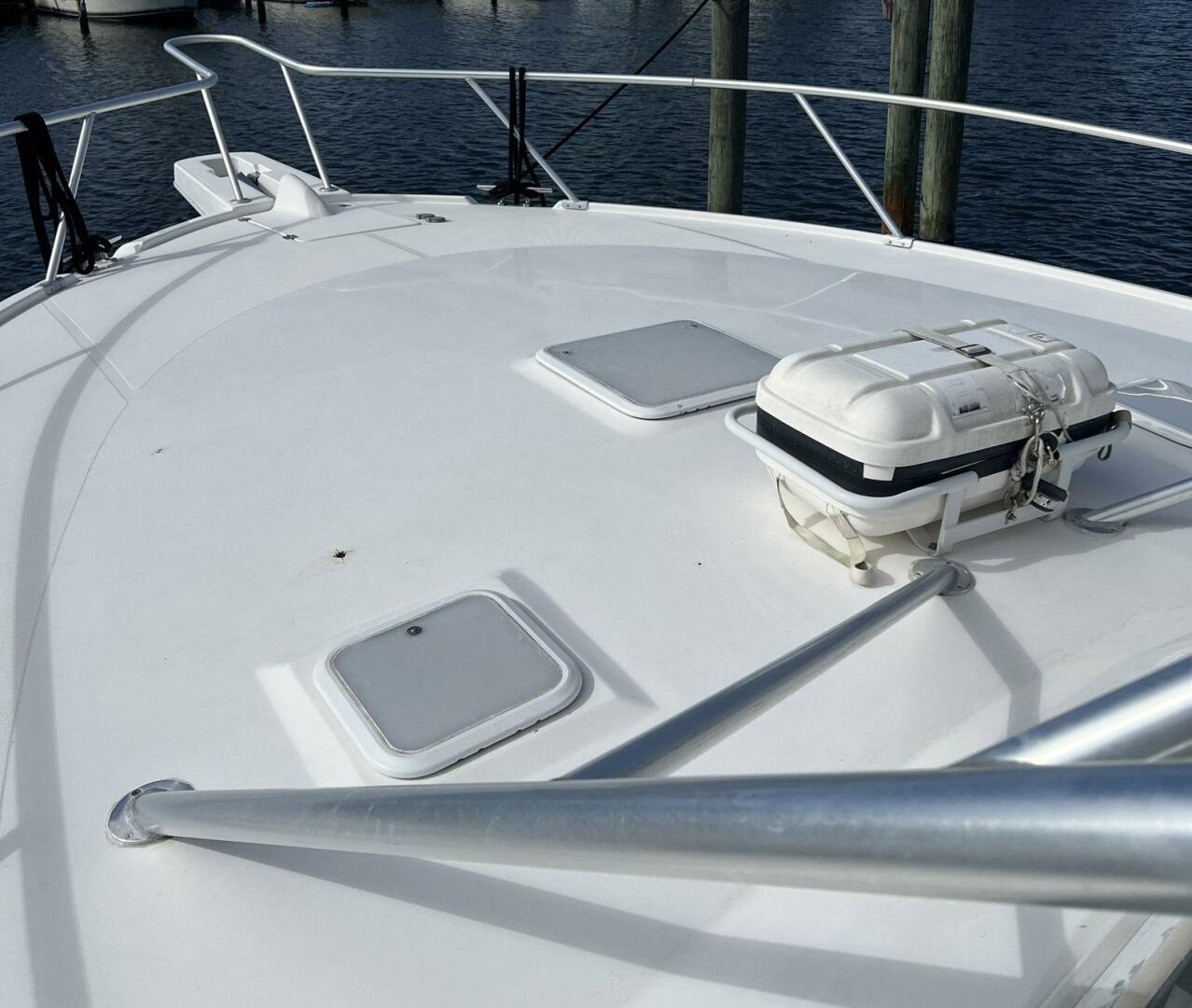 2007 Luhrs 41 Hardtop Express - Image 13