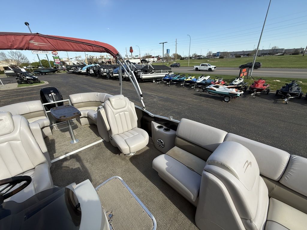 2015 Bennington 2250 GSR - Image 13