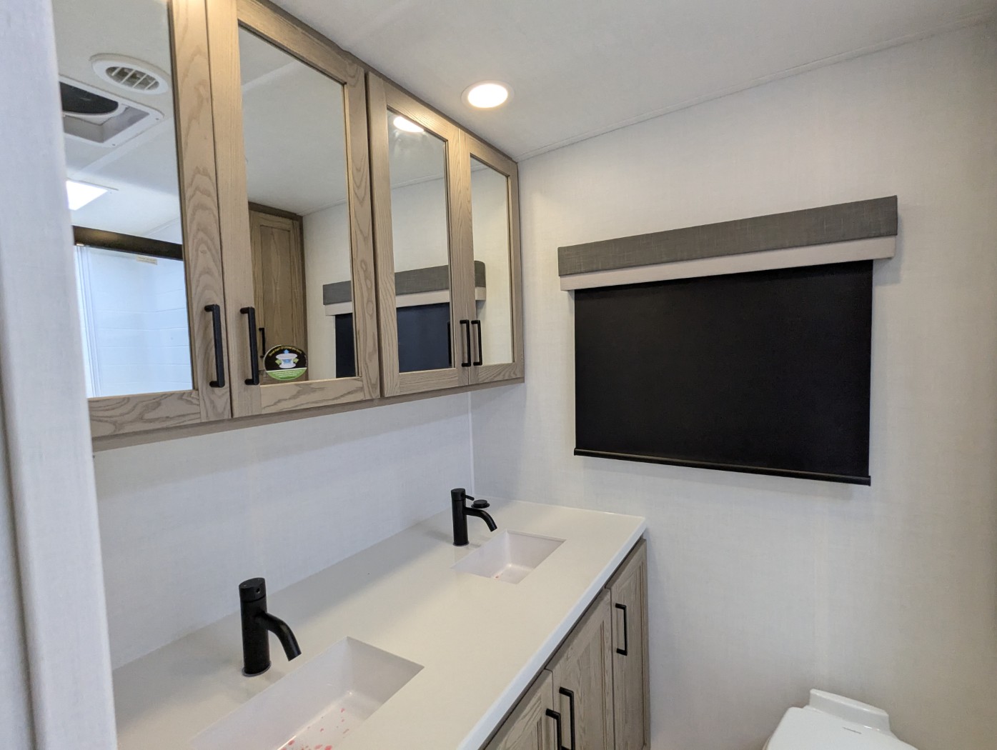 2026 Forest River Rockwood Signature 8263MBR - Image 24