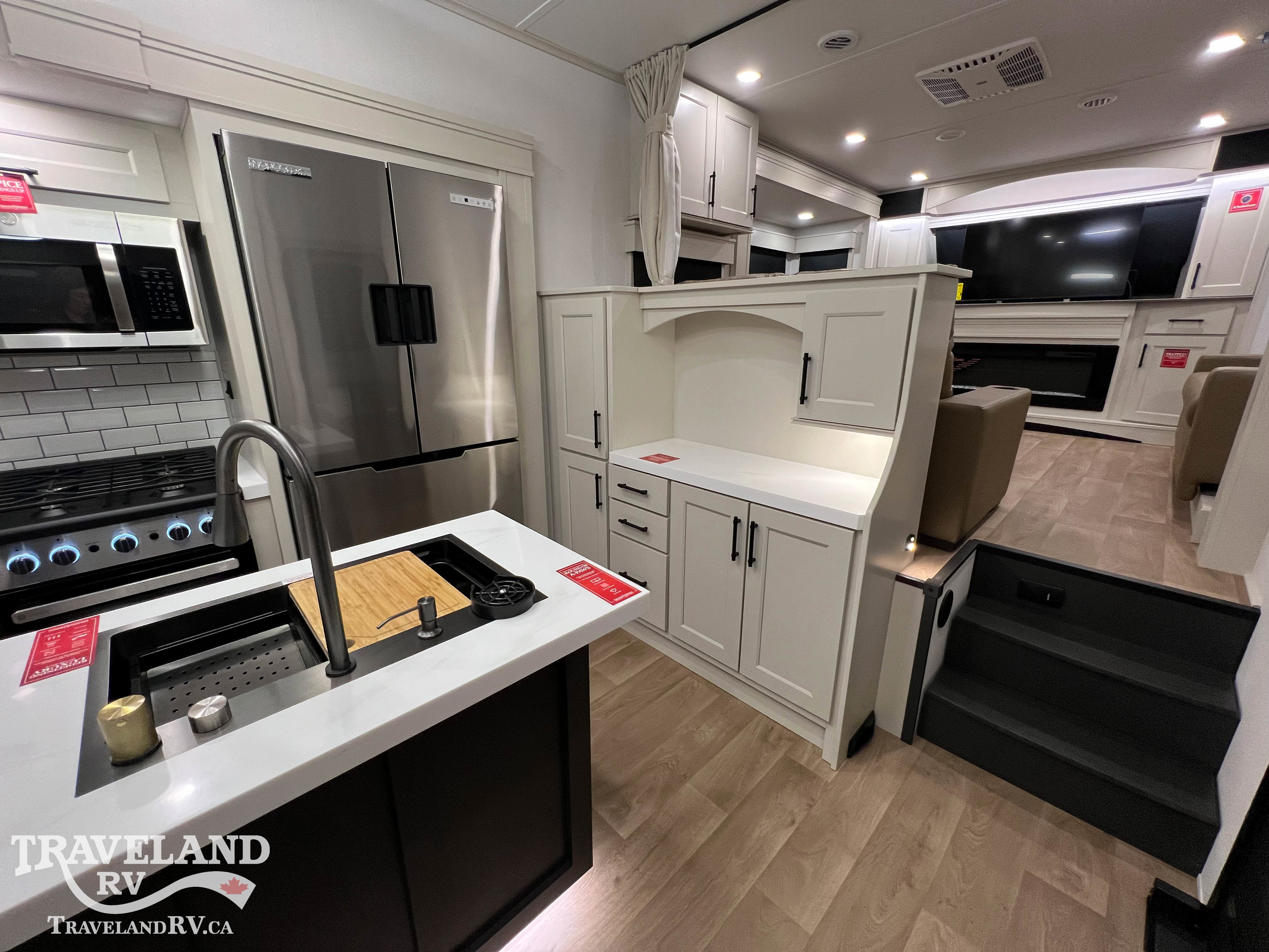 2026 Grand Design Solitude 380FL - Image 14