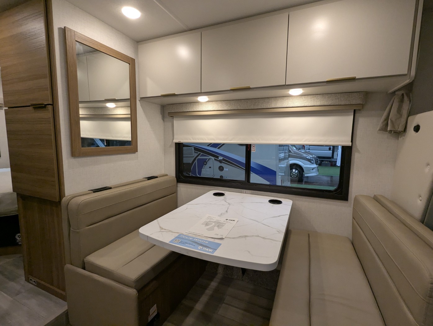 2027 Thor Motor Coach Four Winds 22Z - Image 30