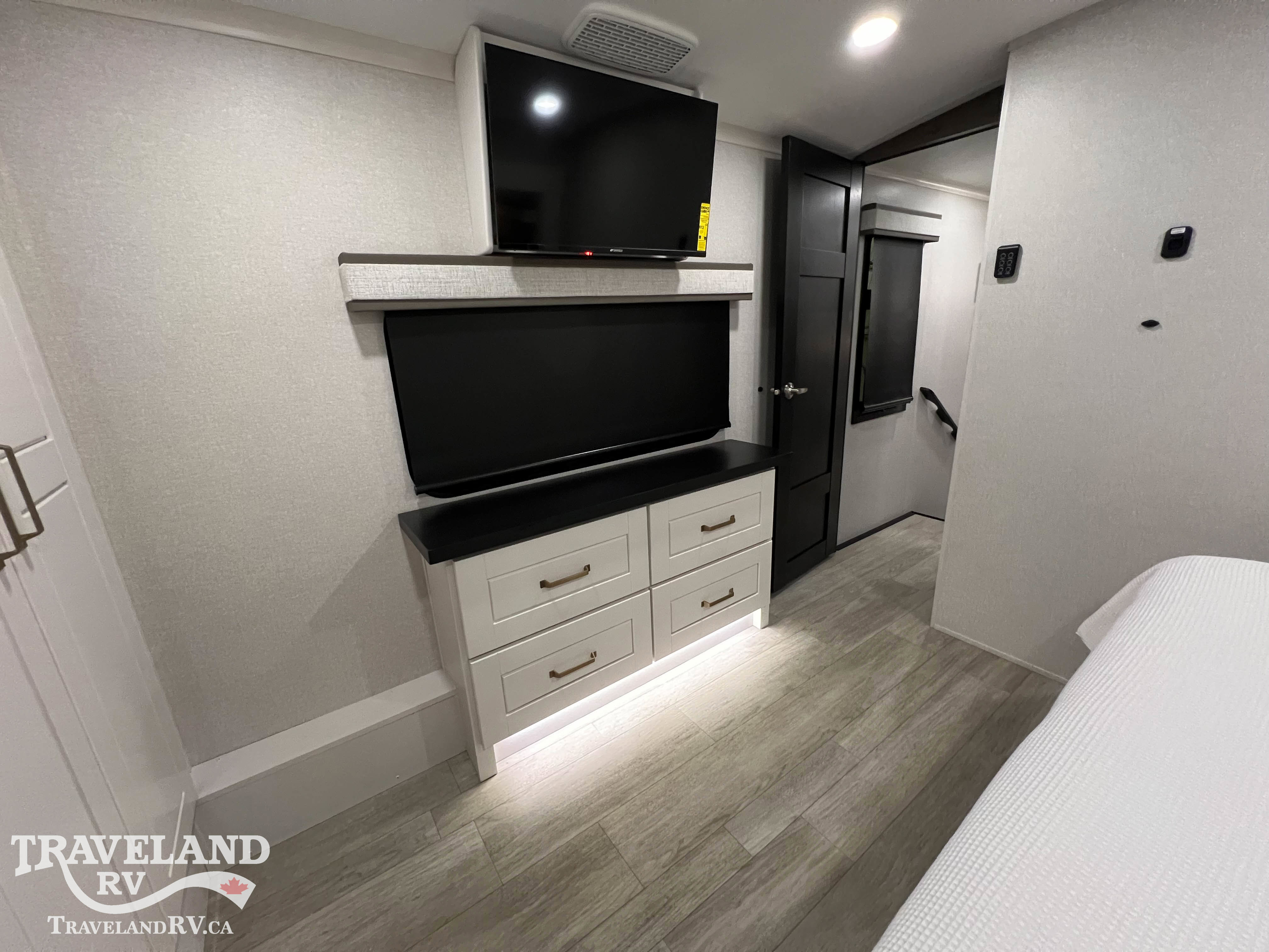 2026 Heartland Bighorn Fifth Wheel 38RE - Image 40