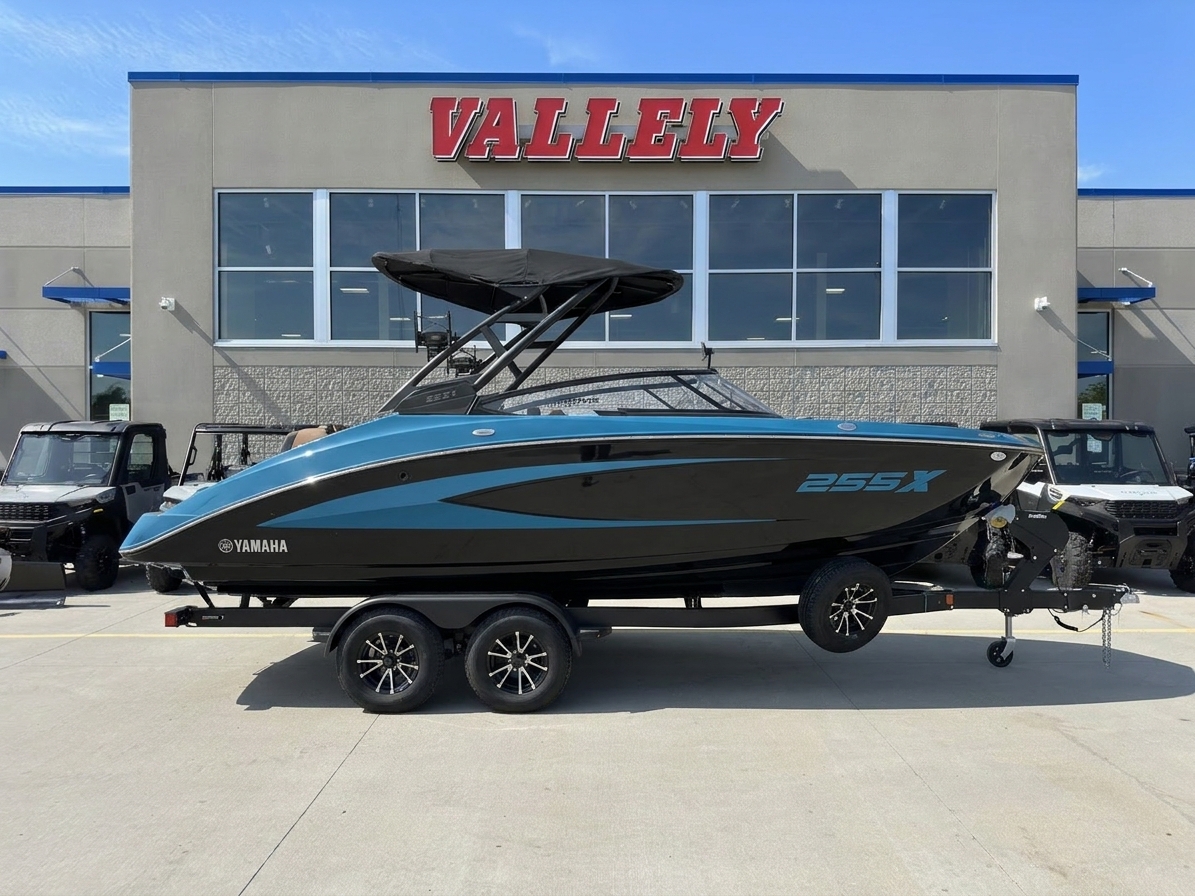 2027 Yamaha 255XD - Image 2