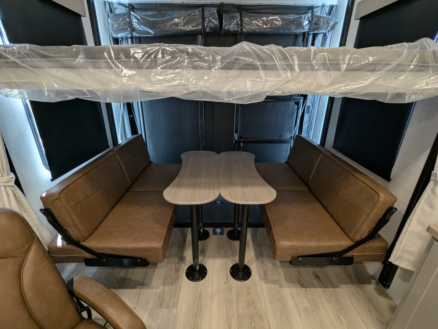 2027 FOREST RIVER STEALTH SFT2730 - Image 19