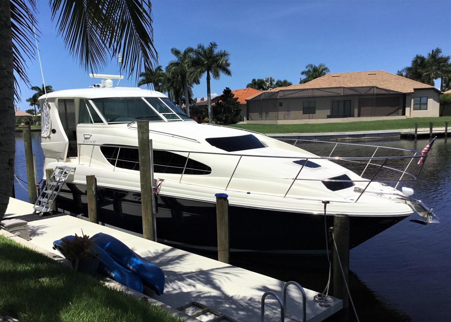 2005 Sea Ray 40 Motor Yacht - Image 3