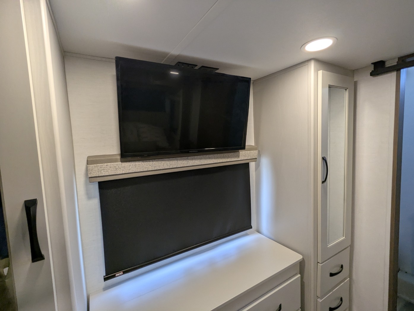 2024 Alliance RV Paradigm 395DS - Image 23