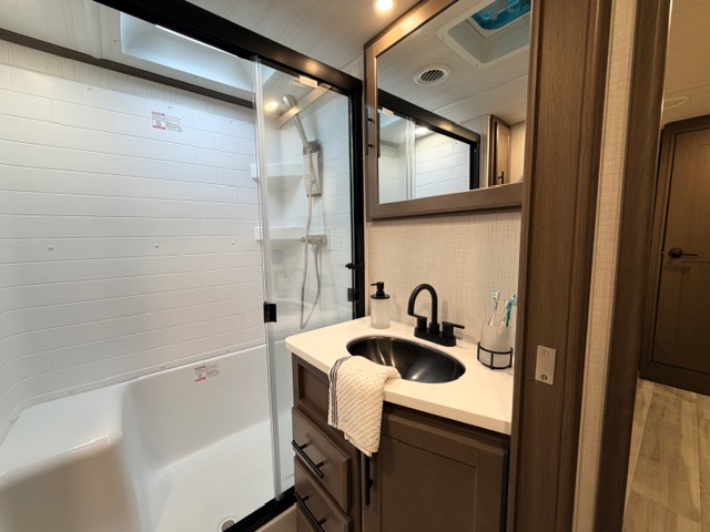 2026 Keystone Cougar 320RDS - Image 24