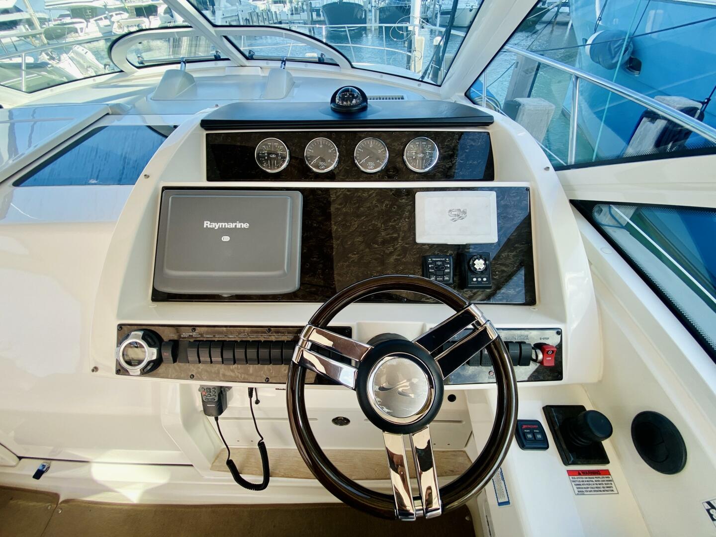 2010 Sea Ray 450 Sundancer - Image 21