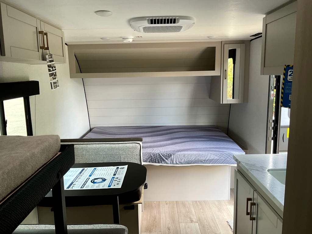 2027 Jayco Jay Feather Air SL 17BHSL - Image 7