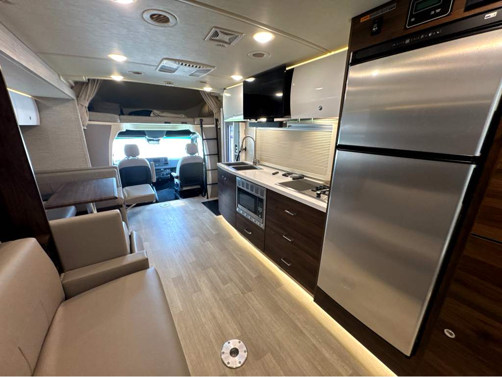 2023 WINNEBAGO VIEW 24D - Image 14