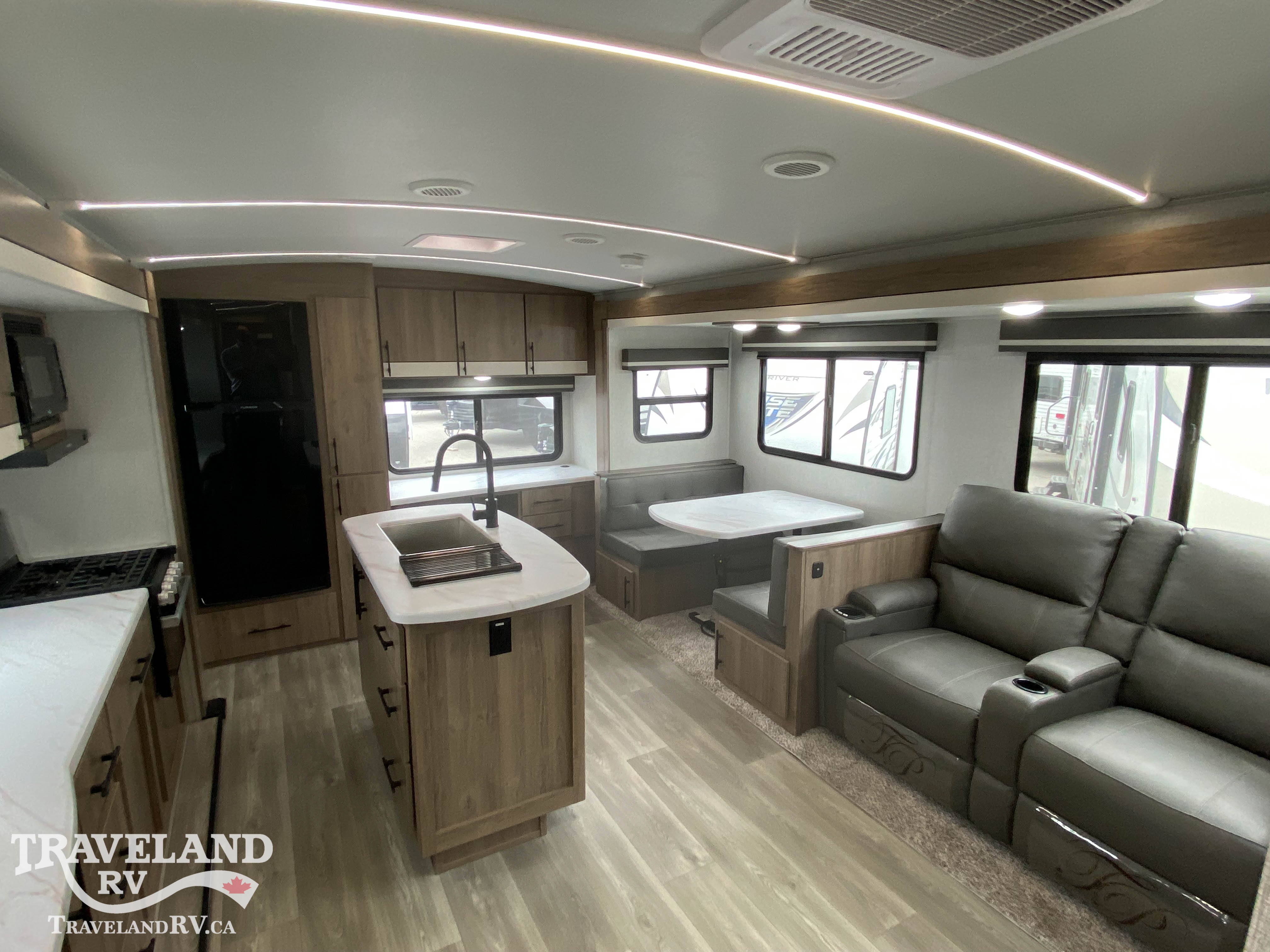 2024 Grand Design Imagine 2670MK - Image 5