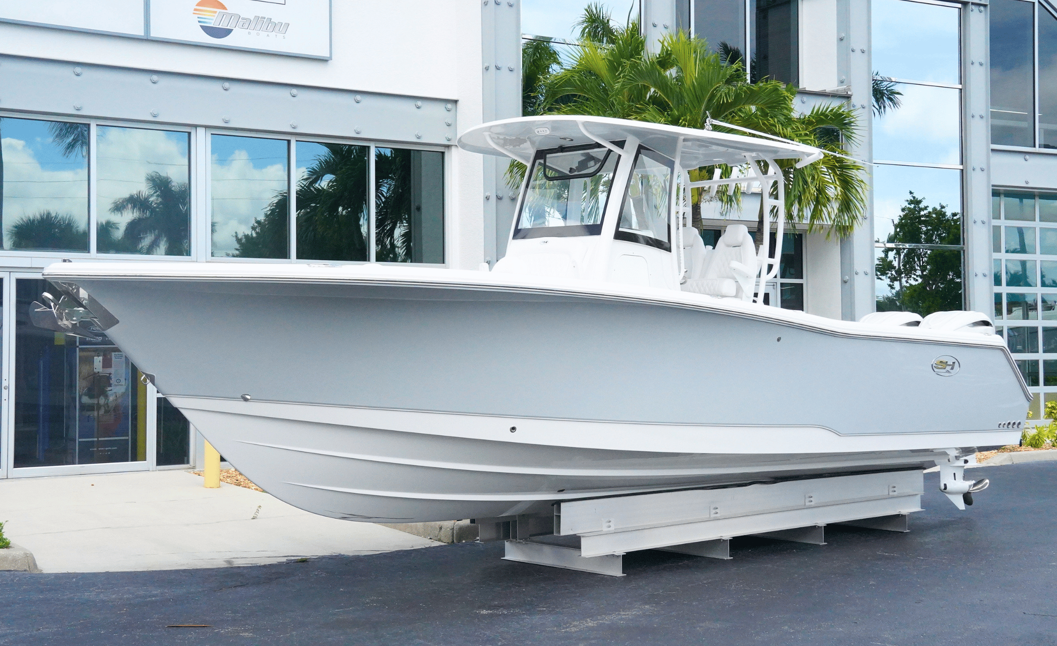 2027 SEA HUNT GAMEFISH 30FS - Image 2