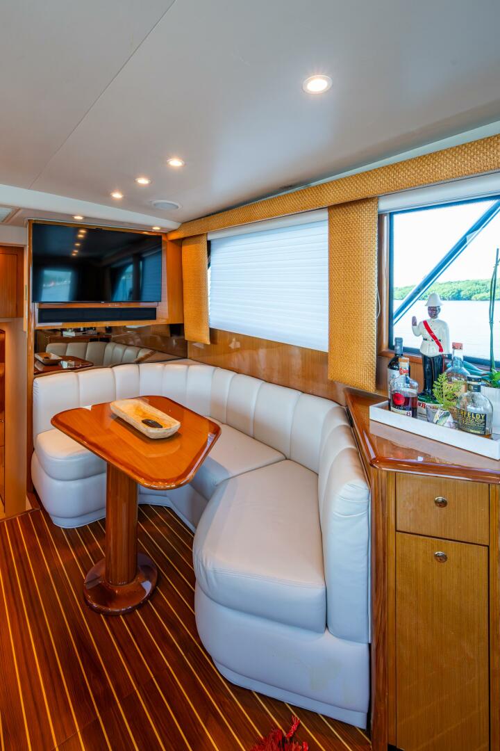 2004 Viking 48 Convertible - Image 8
