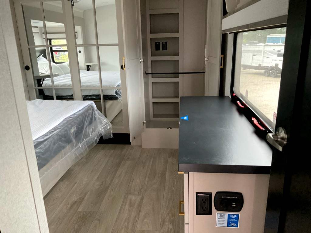 2027 JAYCO NORTH POINT 391TBBH - Image 30