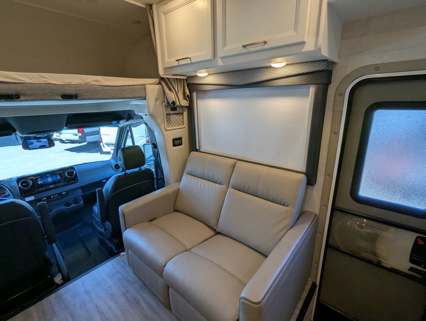 2024 Thor Motor Coach Four Winds Sprinter 24LW - Image 16
