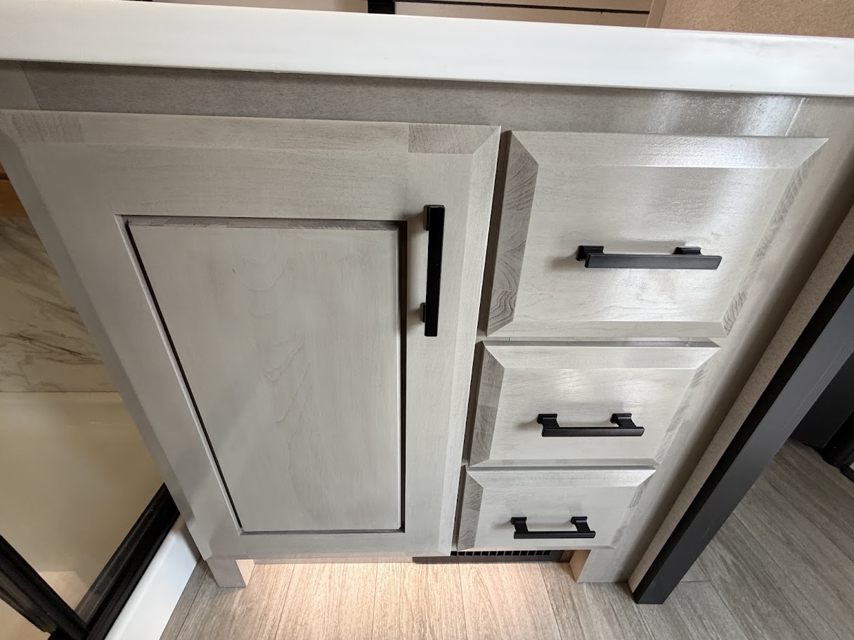 2027 JAYCO PINNACLE 32RLTS - Image 40