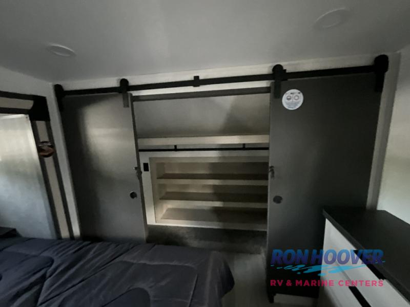 2026 FOREST RIVER 402BEDS - Image 18