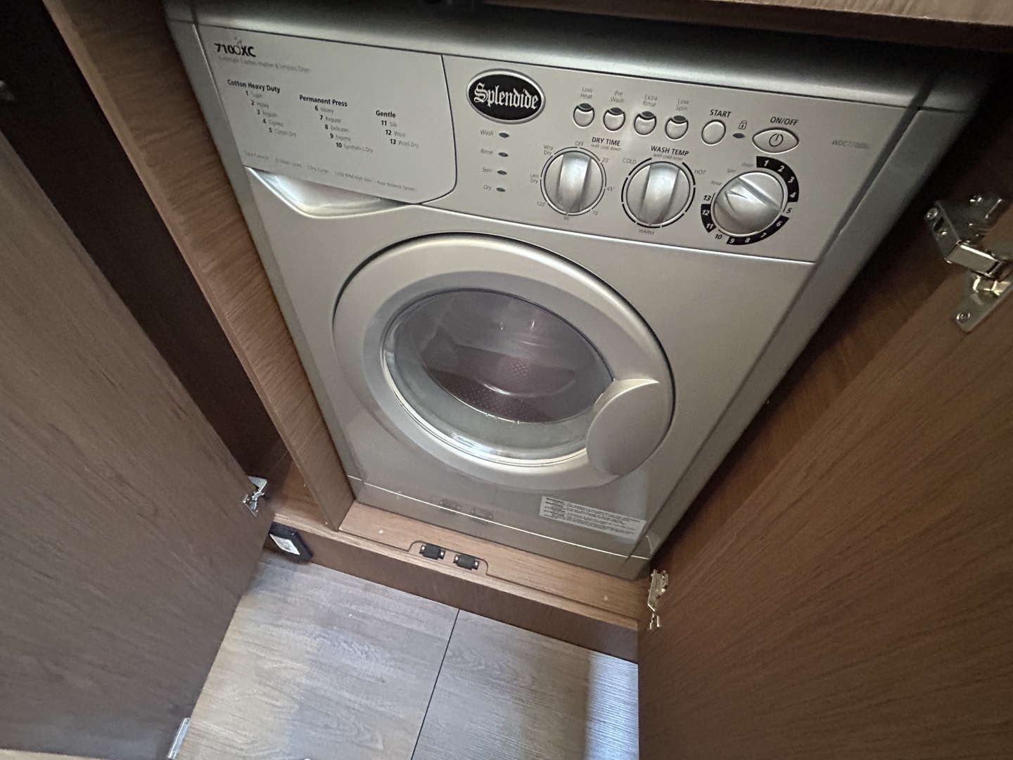 2018 Beneteau GRAN TURISMO 50 - Image 34
