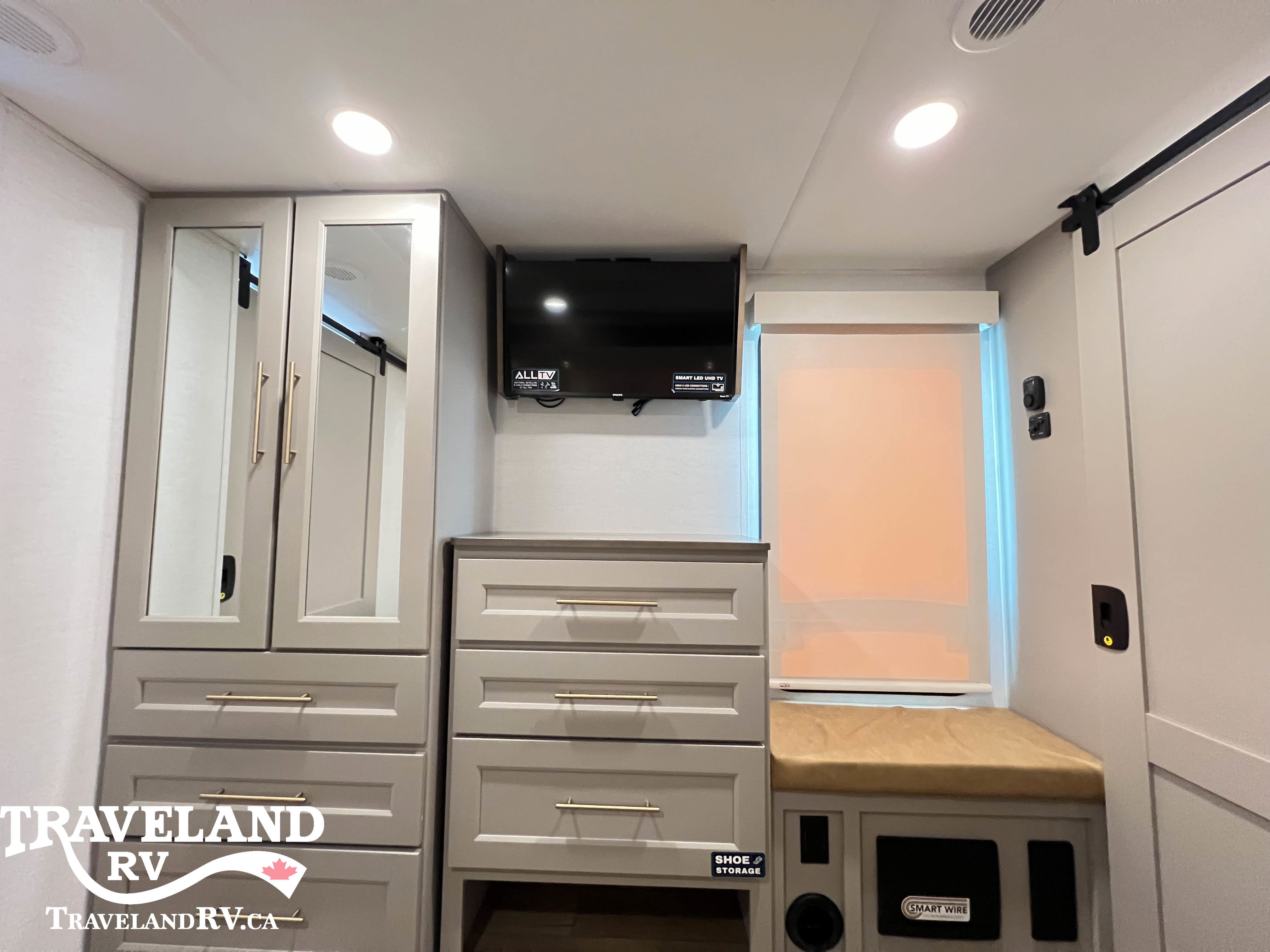 2026 Alliance RV Paradigm 385FL - Image 34